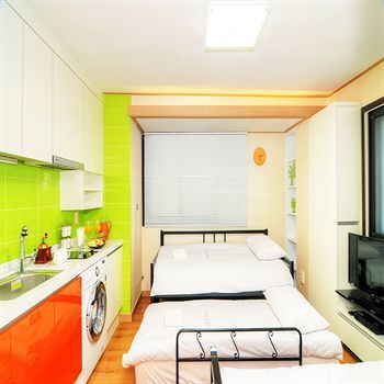 Hostel KW Sinsa Seoul Exterior foto